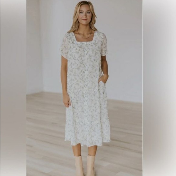 Roolee Ollie Square Neck Floral Midi Dress - Picture 1 of 7